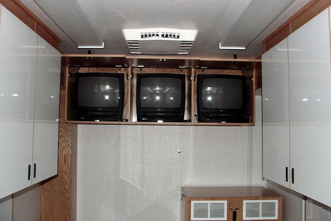 Trailer_Command Center_Interior 2cropped
