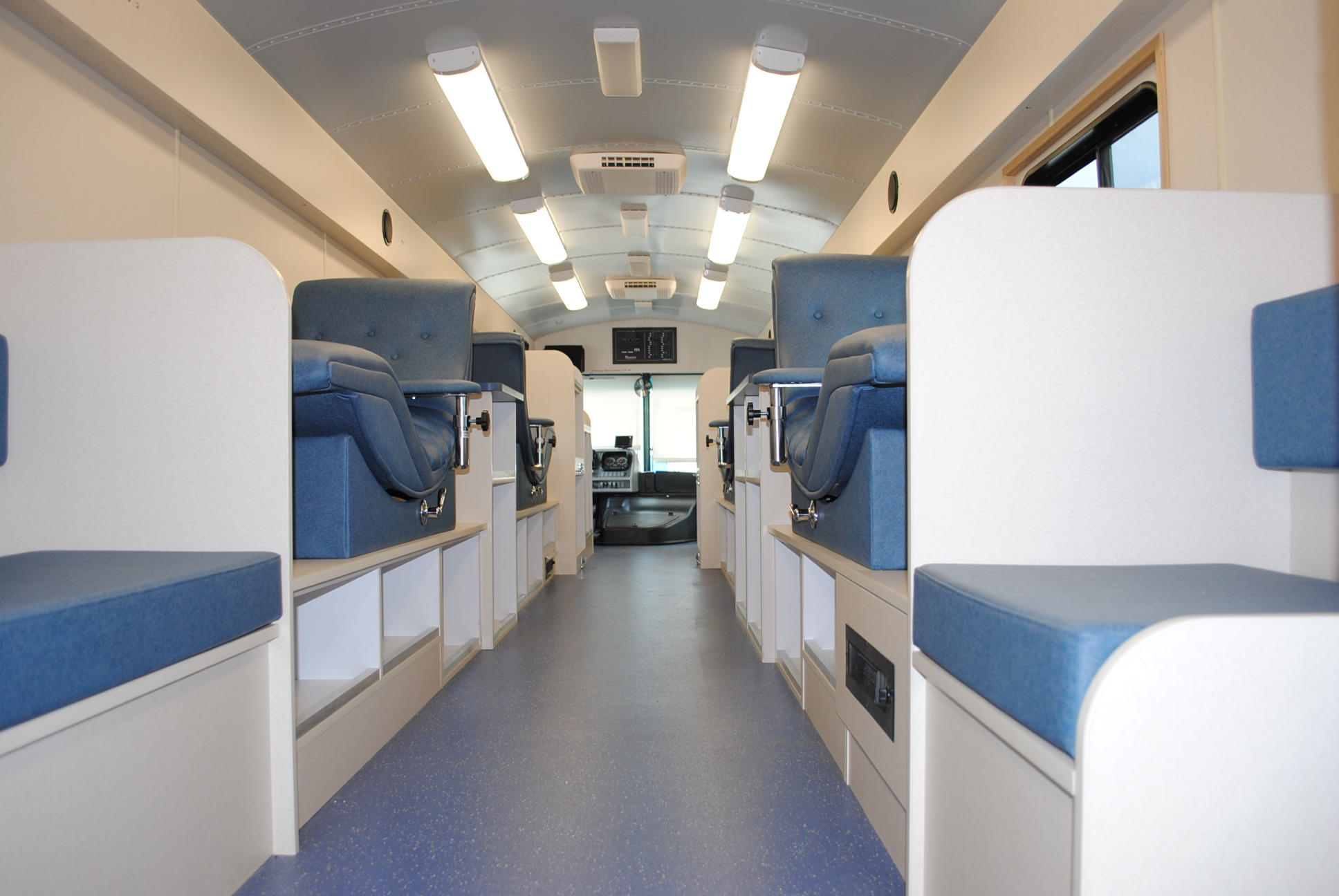 Bloodmobile Bus Style 2 (1)